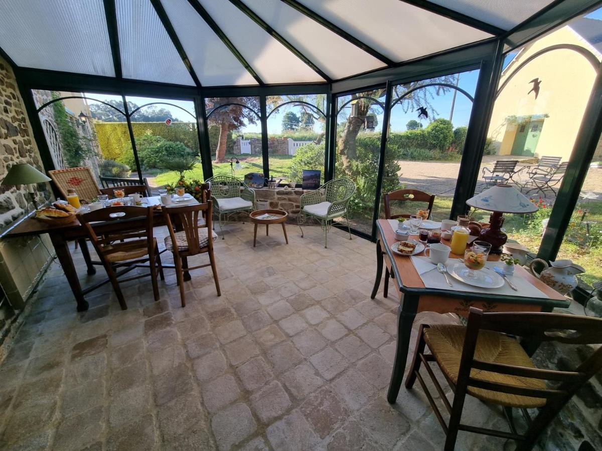 Yvignac-la-Tour Les Berges De La Planchette Bed & Breakfast エクステリア 写真